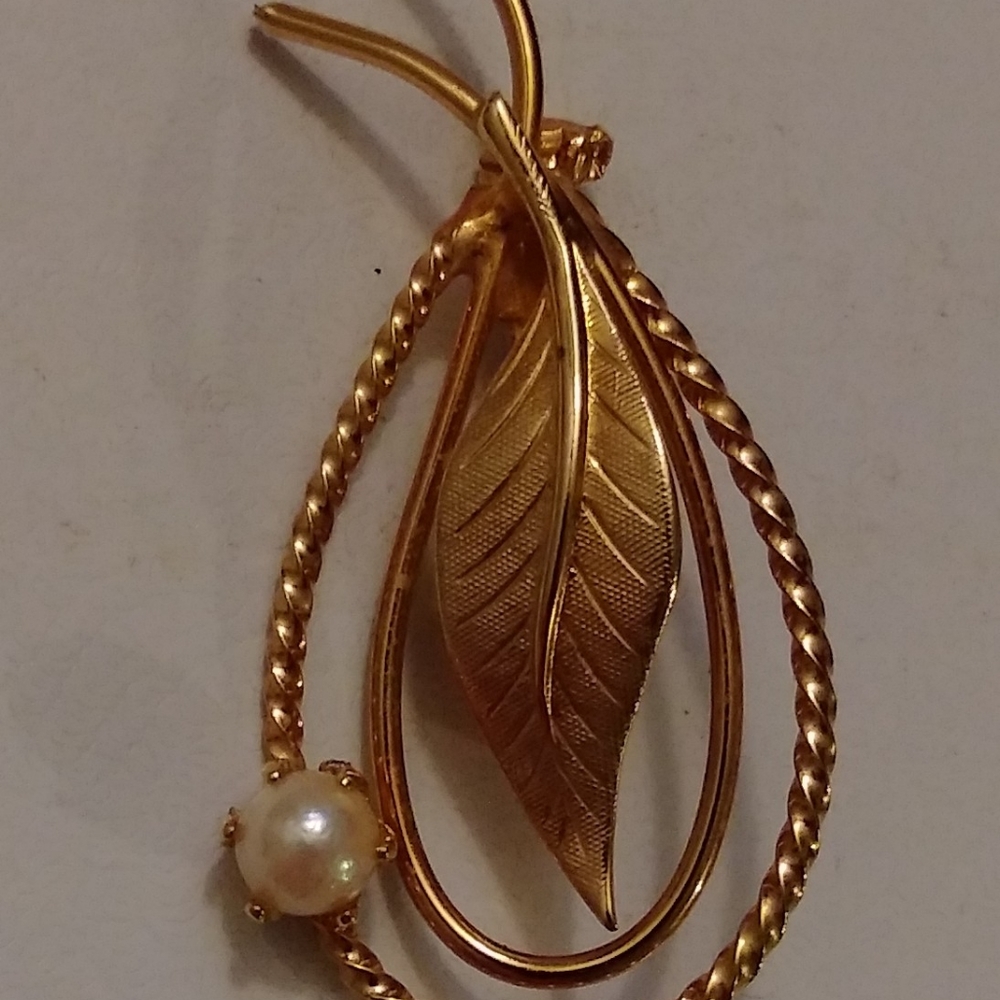 Vintage Brass Leaf with Pearl Brooch